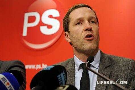1394318522_magnette