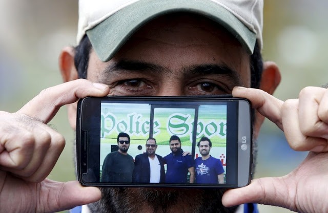 Джаббар из Ирака со своими двоюродными братьями 