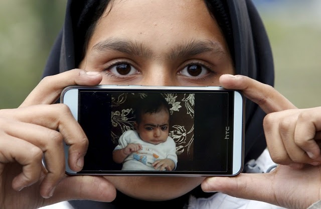 Рубина из Афганистана, со своей племянницей Иман