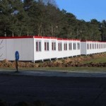 Семь лиц, ищущих убежища от приема выставленные после массовой драки