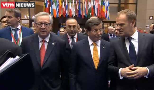 Европу будет возвращать беженцев в Турцию