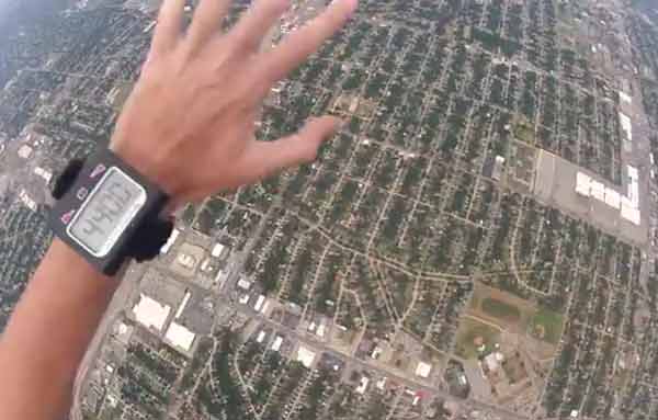 Парашют запутался в паракорде