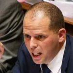 Беженцы должны сами доказывать истинность своего рассказа