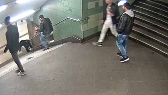 Преступник столкнувший девушку в берлинской подземке скрывается в Болгарии