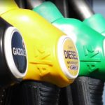 "Правительство искусственно замедляет снижение цен на дизтопливо"