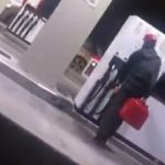 Бесплатный бензин из-за неисправности насосов на АЗС | Видео