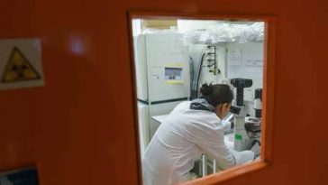 4000 евро за инъекцию коронавируса: лаборатория ищет добровольцев