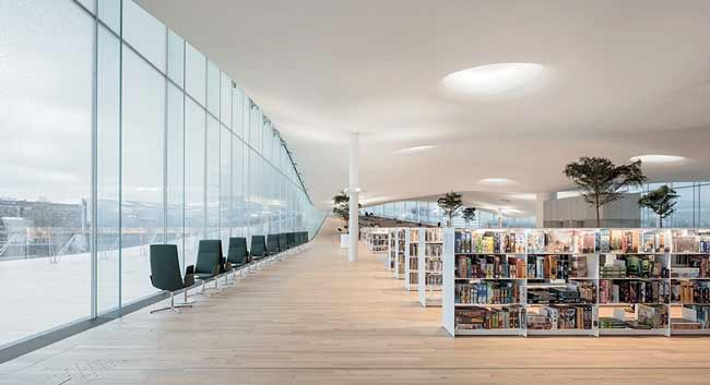 Библиотека Ооди в Хельсинки, Финляндия