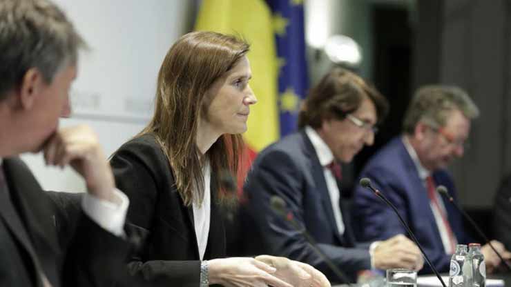 Бельгия. Число заражений растет, власти ослабляют ограничения