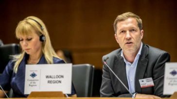 председатель PS Пол Магнетт