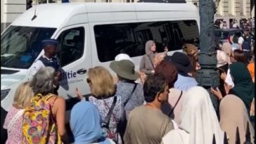 «Не трогайте наших детей»: парламент принимает постановление о половом воспитании детей