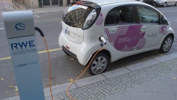 Примечательно: с электромобилями такая поломка случается гораздо