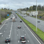 Молодая женщина (22) погибла в крупной аварии на E17, два водителя лишились прав за съемку происшествия