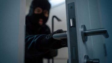 Nighttime assault with a crowbar