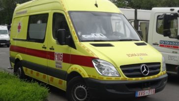Молодые бельгийцы угнали автомобиль скорой помощи