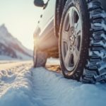 Зимой будьте внимательны: что нельзя оставлять в машине