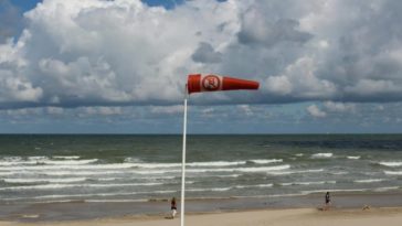 KMI предупреждает: 25 часов жёлтого кода из-за угрозы сильного ветра во Фландрии