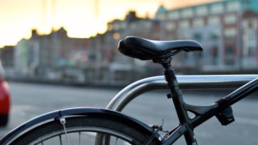 Велосипедист нарушил закон: штраф в 1260 евро, оплаченный на месте.