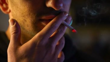 Штрафы до 8.000 евро: где курение станет под запретом в 2025 году?