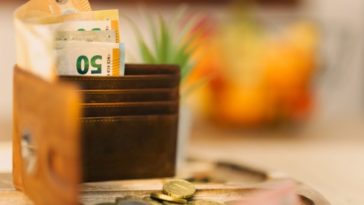 В какой провинции Бельгии платят больше всего?