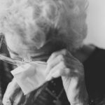 Мошенники выдают себя за банкиров: как 76-летняя женщина потеряла 2 800 евро