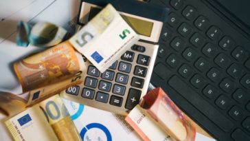 Бельгийцы или голландцы: у кого зарплата на самом деле выше?