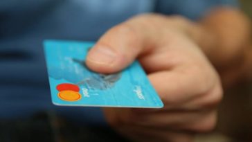 Основные тренды — устойчивое потребление, акцент на впечатлениях и рост спроса на технологии.