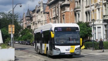 Абонементы De Lijn для пожилых подорожают: с 56 до 70 евро уже в следующем году