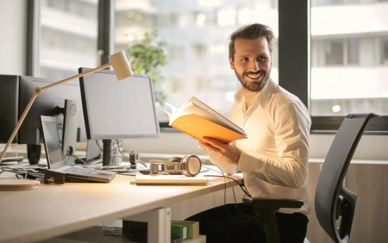 Кто зарабатывает больше в Бельгии: госслужащие или сотрудники частных компаний?