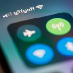 Выключать Wi-Fi на телефоне ночью полезно. Отключать все устройства еще лучше