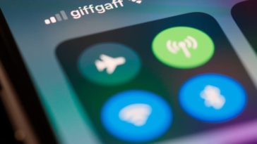 Выключать Wi-Fi на телефоне ночью полезно. Отключать все устройства еще лучше