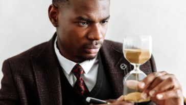 Удивительные цифры: насколько меньше работают бельгийцы по сравнению с нидерландцами