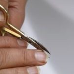 Маникюр с последствиями: житель Нидерландов подал в суд на партнершу