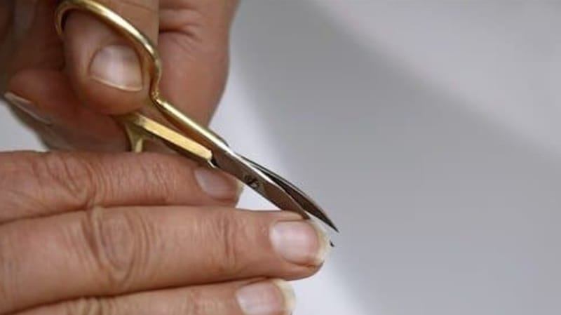 Маникюр с последствиями: житель Нидерландов подал в суд на партнершу