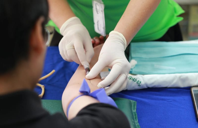 Сколько зарабатывают медсестры во Фландрии? Подробный разбор зарплат и надбавок