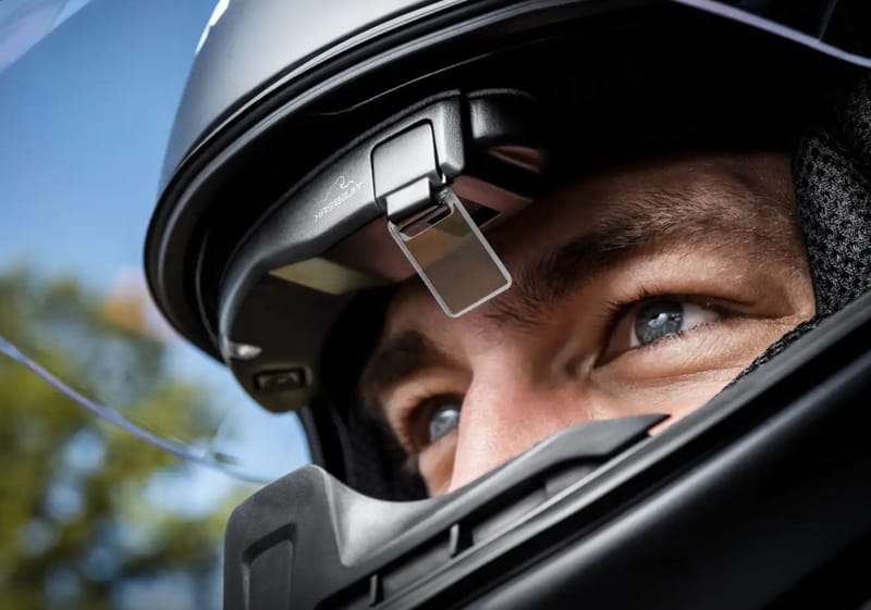 Мотоциклистам на заметку: почему гаджеты на руле могут быть опасны?