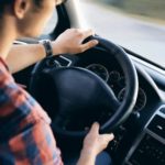 Как избежать штрафов при продлении водительского удостоверения?