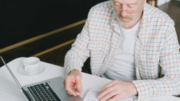 Как выбор профессии влияет на вашу пенсию в Бельгии?