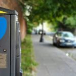 С мая — новые санкции для злостных неплательщиков парковки