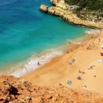 Алгарве признан самым дешёвым туристическим направлением 2025 года