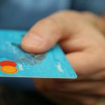 Wise предупреждает: 57% бельгийцев не знают о валютных комиссиях банков