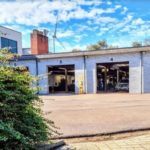 В автотехцентрах Фландрии растёт напряжённость: из-за нехватки персонала, перегрузки и устаревшей инфраструктуры растут очереди и уровень агрессии клиентов.