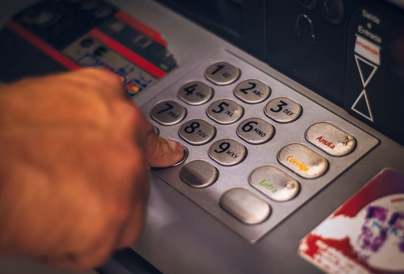 Наличность возвращается: в Бельгии откроют 1.000 новых пунктов выдачи