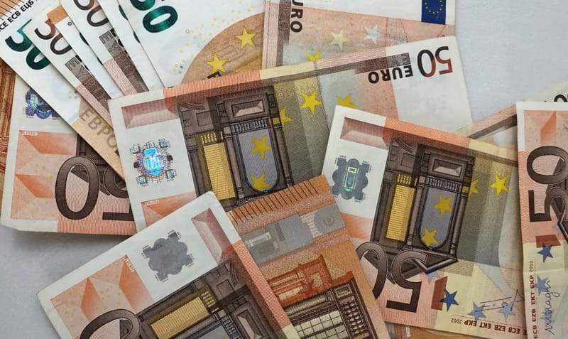 Больше денег на руки: в Бельгии повышают необлагаемую налогом сумму