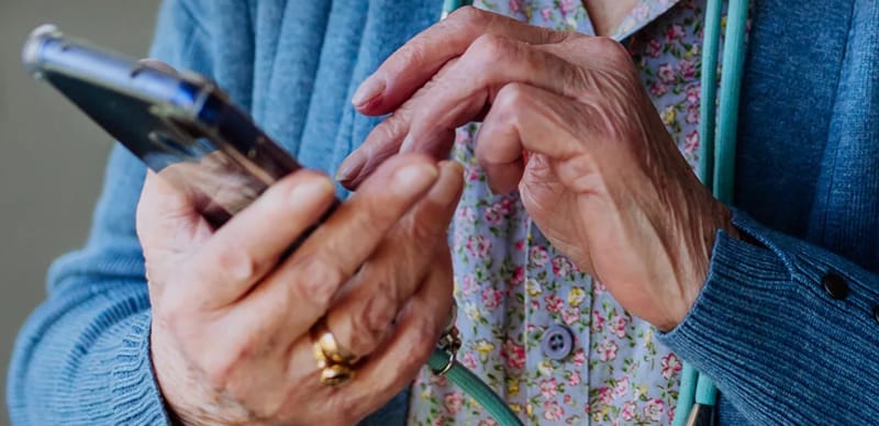 Мошенники в форме: пенсионерка из Хела лишилась 100 000 евро