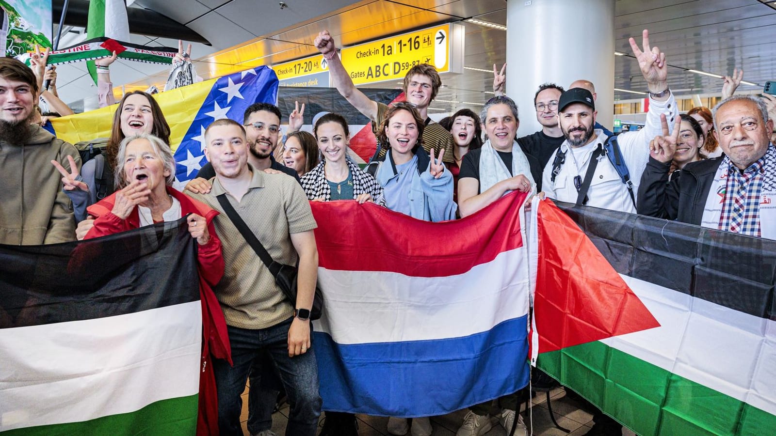 Сотня нидерландцев в пустыне: марш на Газу ради гуманности