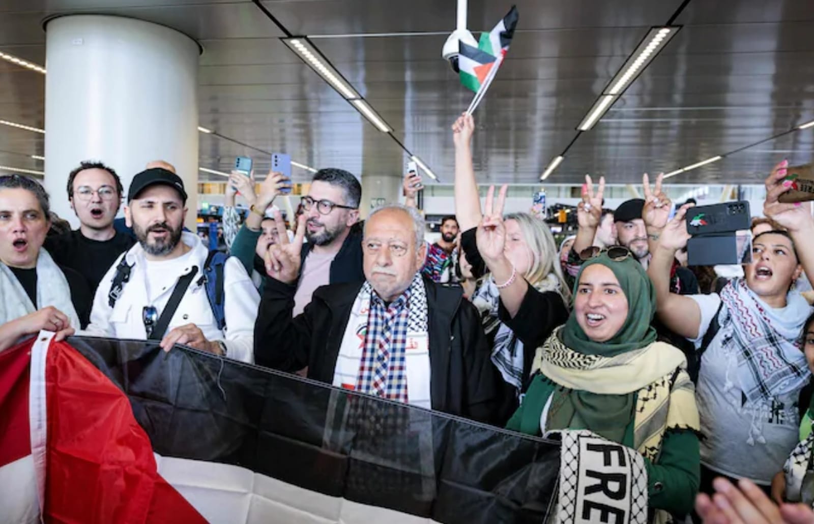 Египет депортирует участников Марша в Газу: среди них бельгийцы и нидерландцы