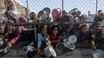 Обстрел пунктов выдачи еды в Газе: десятки погибших, сотни ранены