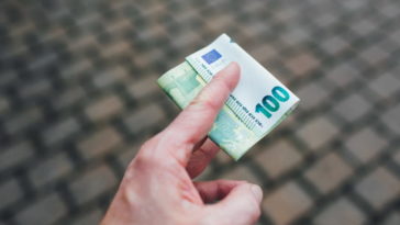 Бельгийские безработные узнают о потере пособий только осенью