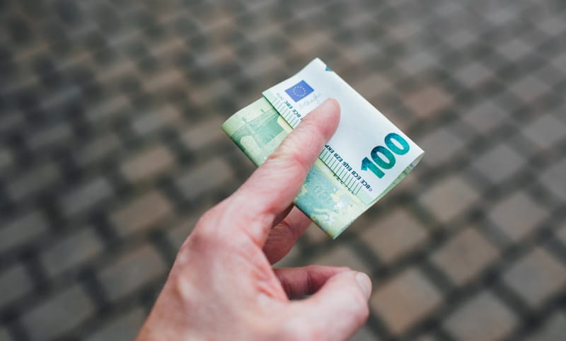 Бельгийские безработные узнают о потере пособий только осенью